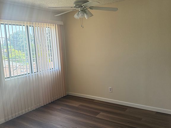 5th image of 17149 Chatsworth St #205