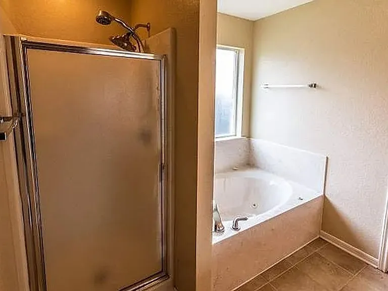 3705 Salt Fork Dr — Photo 11