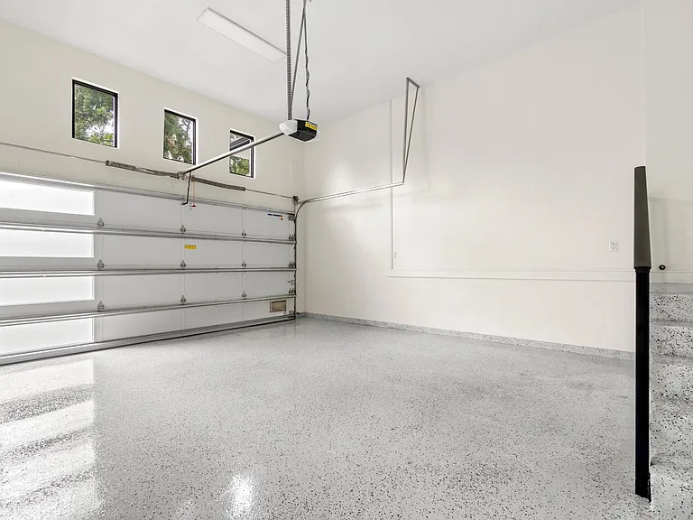 403 Park Blvd — Photo 13