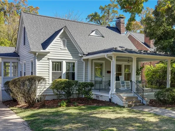 207 S Tremont Dr, Greensboro, NC 27403