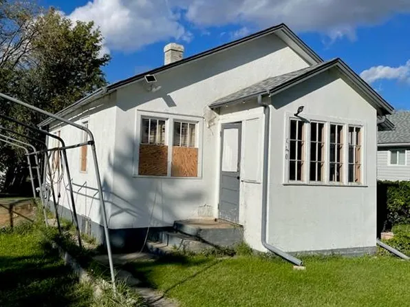 140 29th STREET W, Prince Albert, SK S6V 7L8