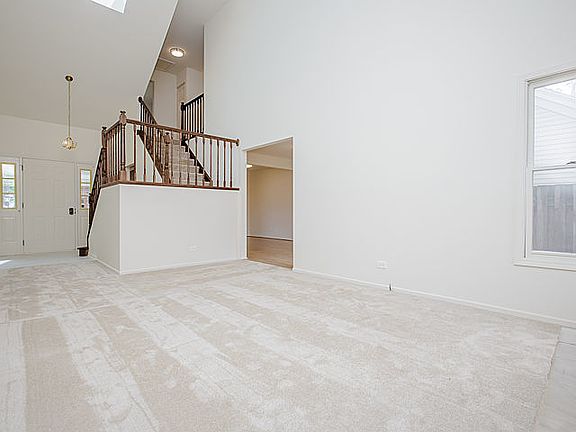 3rd image of 459 Williamsburg Ln #0