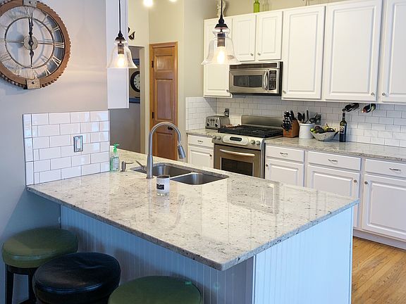 2nd image of 39W295 Bartelt Pl