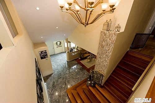2nd image of 1293 Seawane Dr