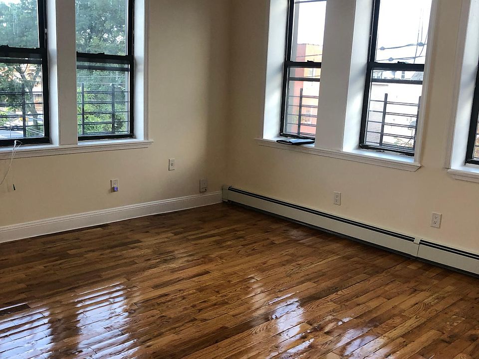 1st image of 965 E 226th St #4A