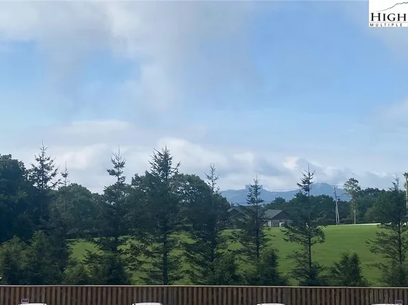 301 Pinnacle Inn Road #2313, Beech Mountain, NC 28604