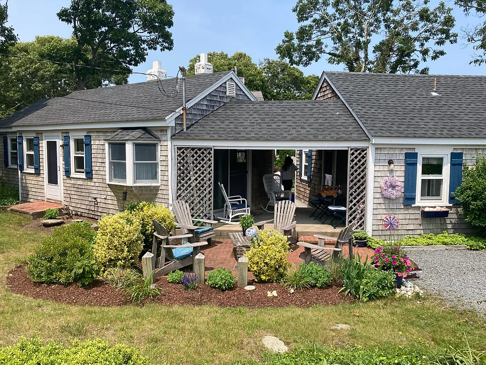130 Mashnee Rd