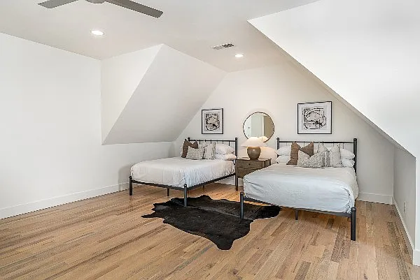 1699 Lischey Ave — Photo 39