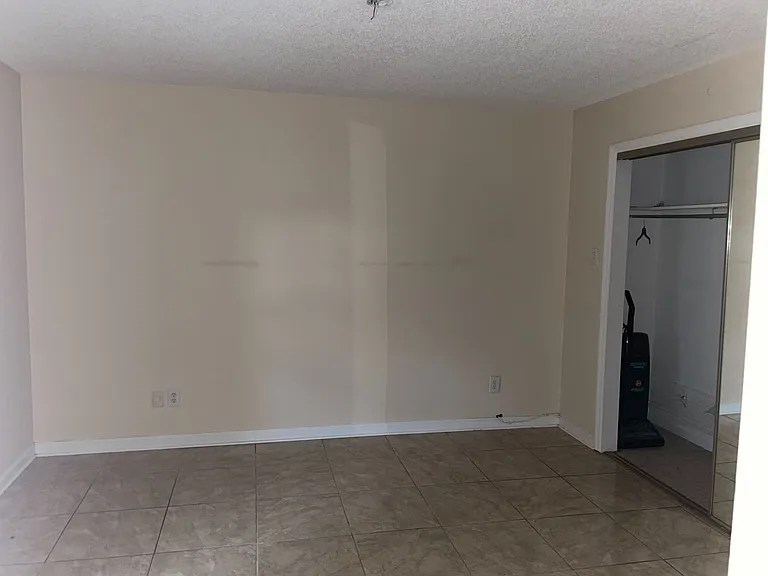 310 Forrest Ave — Photo 3
