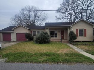 809 Loraine St, Abbeville, LA 70510