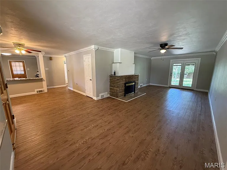 6321 Monterey Dr — Photo 4
