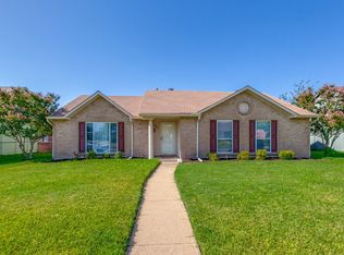 2906 Western Dr, Garland, TX 75042