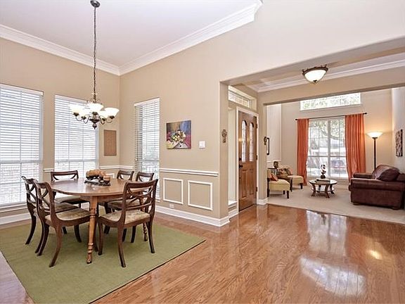 Special house guests and visitors are welcomed in the lovely foyer.