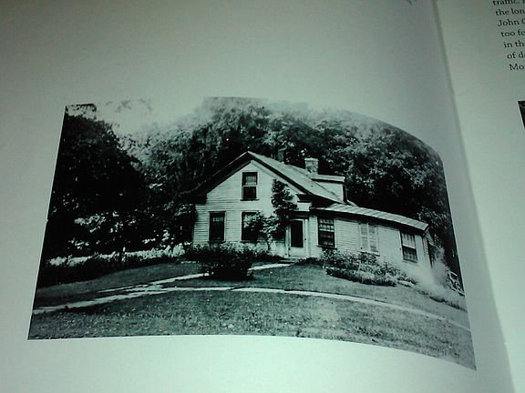5th image of 301 West St