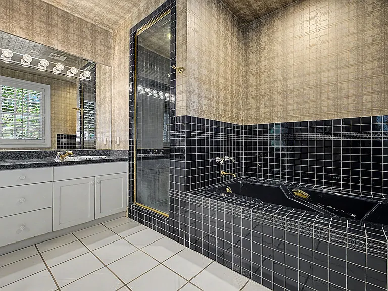 1105 Broadmoor Ave — Photo 36