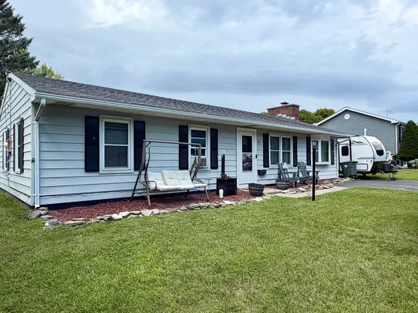 20 Chenango Rd, Plattsburgh, NY 12901