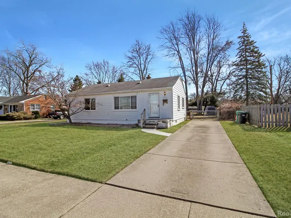 33531 Pardo St, Garden City, MI 48135