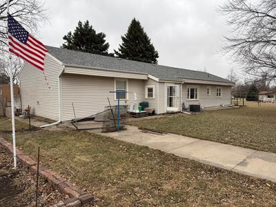 1083 N 10th St, David City, NE, 68632