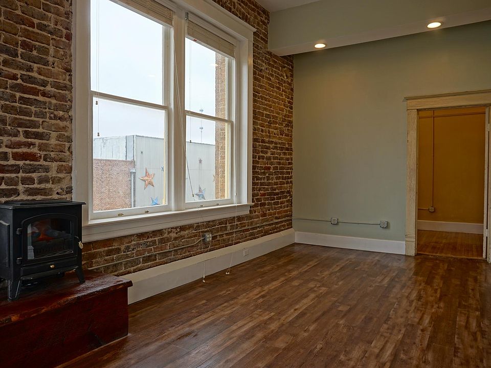 1st image of 100 W Crawford St #5