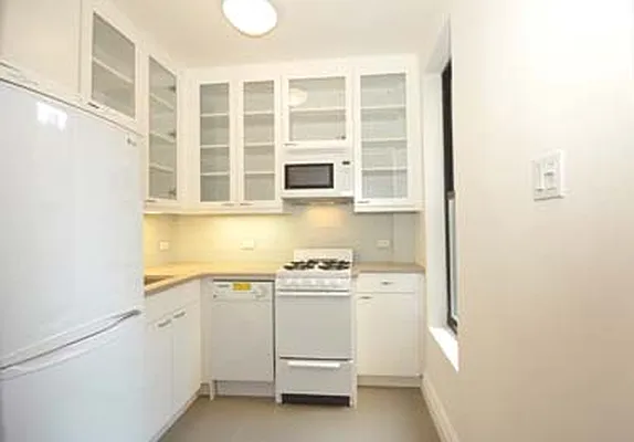 Sold by Buchbinder & Warren | media 5