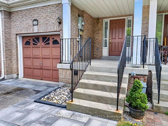 3rd image of 241 Banbrooke Cres