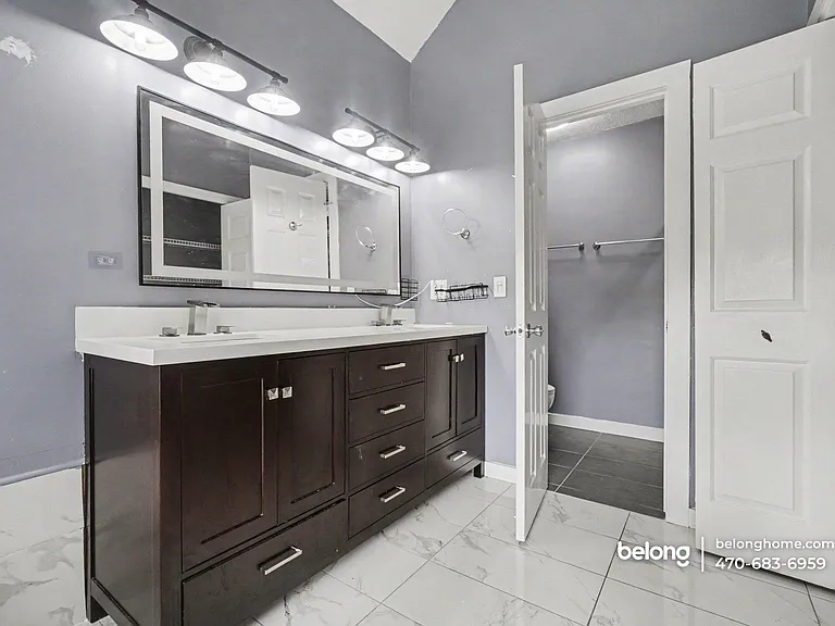 988 Bridgegate Dr NE — Photo 2