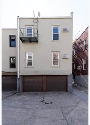 Rented by RealTegrity NY LLC | media 101