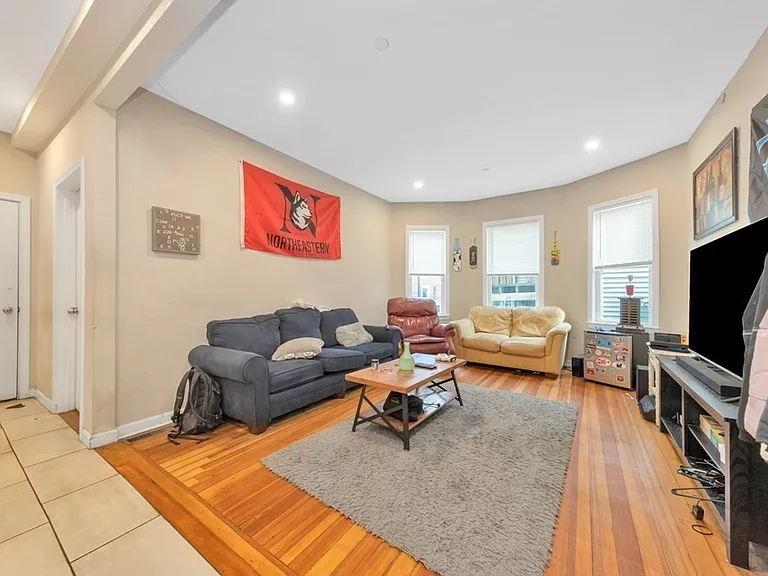 228 Calumet St #1L — Photo 5