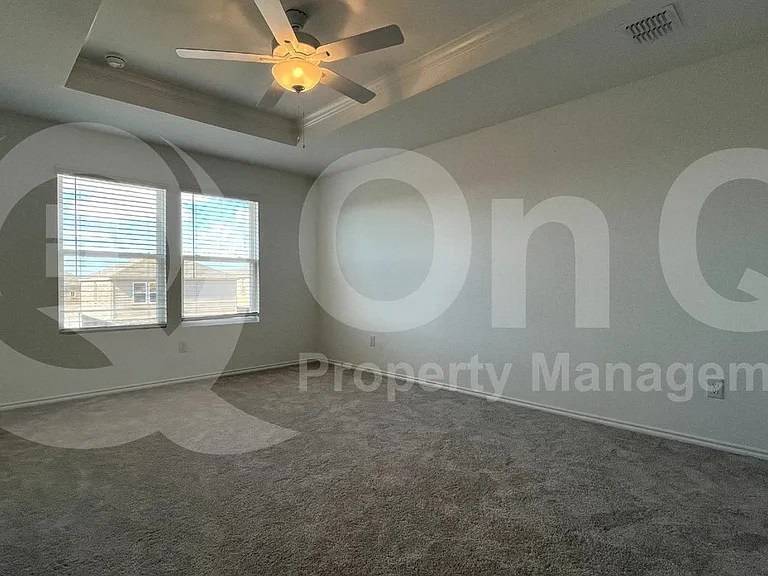 882 Breakwater Dr — Photo 11