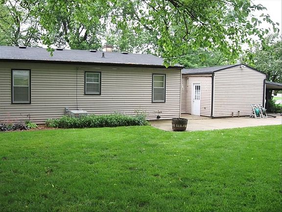 4th image of 9345 E 191st St