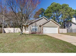 2169 Bellmeade Cir, Navarre, FL 32566