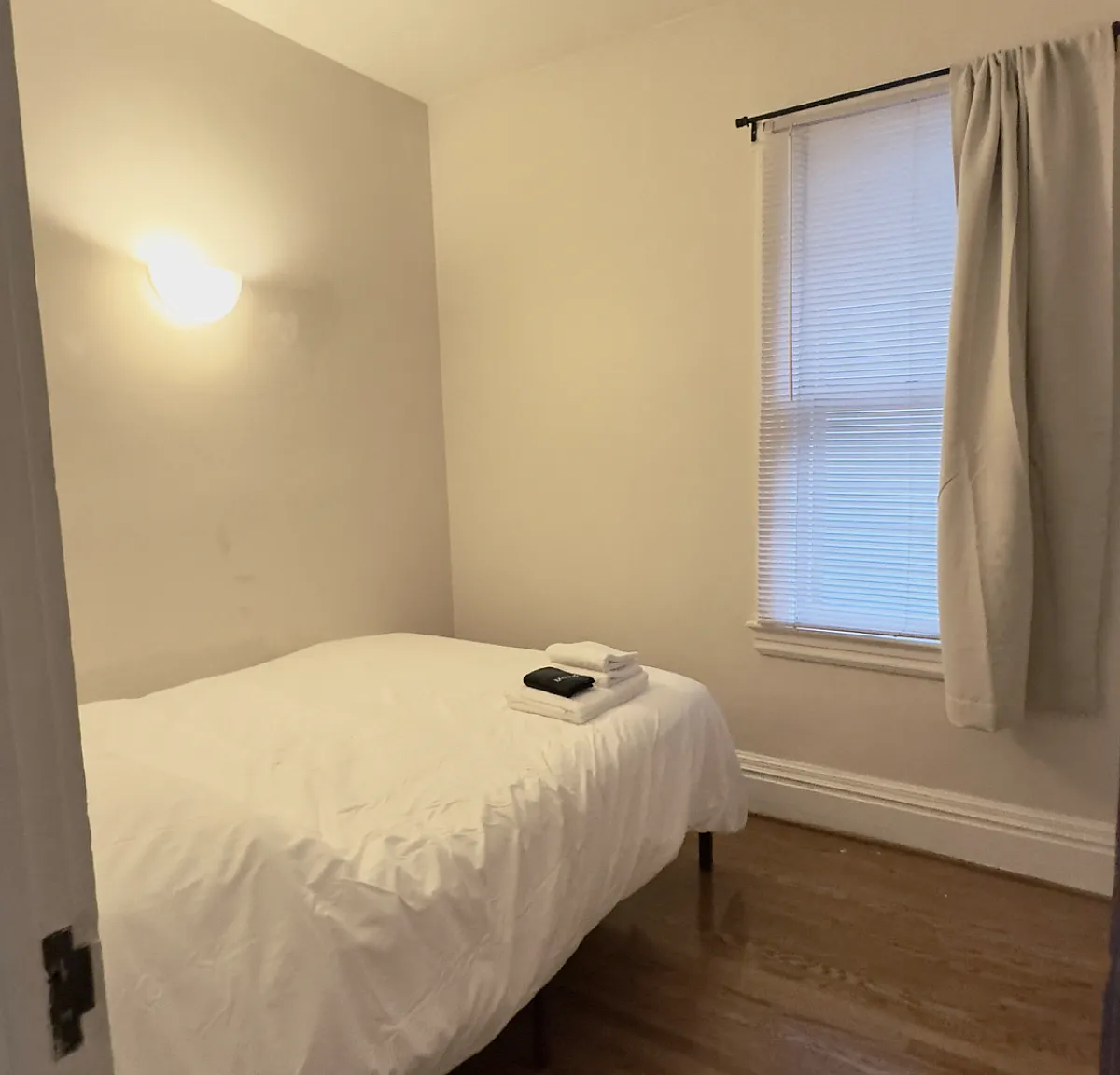 2 bed, 744 sqft, $1,750 — Photo 3