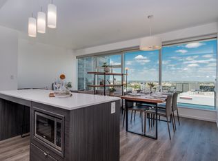 225 Carlton, Winnipeg, MB R3C 0V3