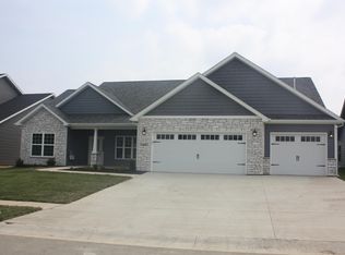 2084 Maple Leaf Dr, Kokomo, IN 46902