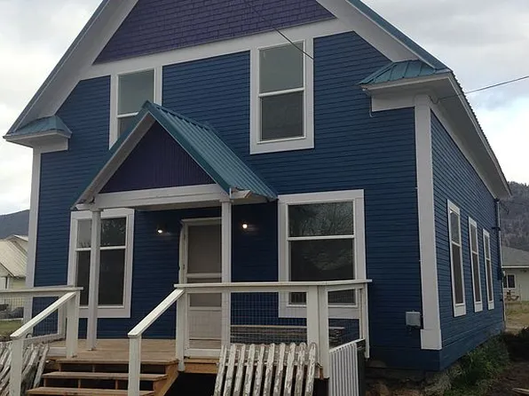 707 S 2nd St W, Chewelah, WA 99109