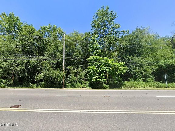 2nd image of 1620 Ridgeway Road