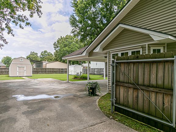 2nd image of 16243 Galvez Ave