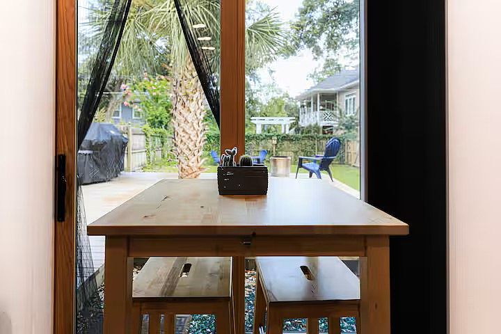 1st image of 810 Oemler Loop