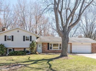 3203 Grand View Ave, Saint Joseph, MI 49085