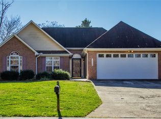 4174 Cavalier Dr, Winston Salem, NC 27104