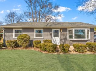 2201 Ade Ave, Valparaiso, IN 46383