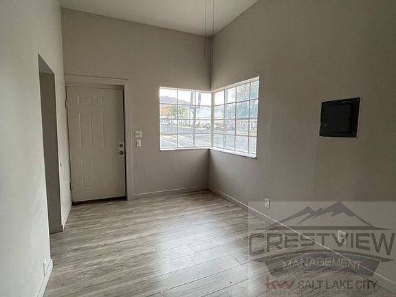 5th image of 365 E Vine St #1A