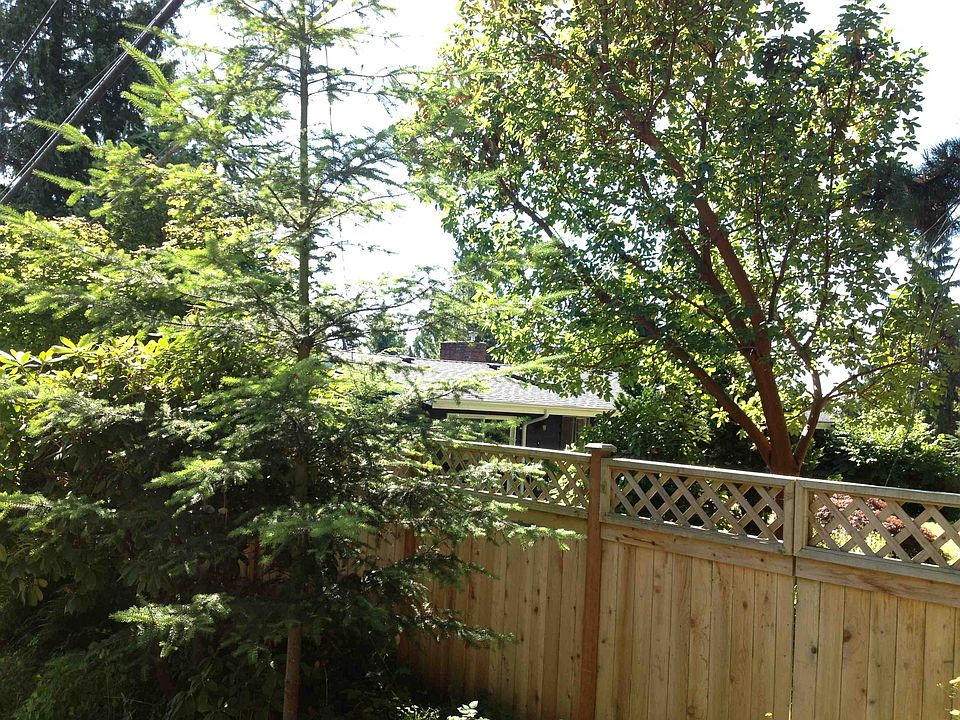 2nd image of 9425 17th Ave NE