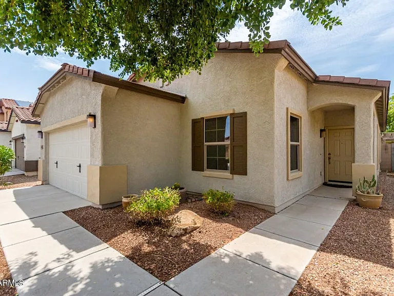 10847 W Avenida Del Rey — Photo 41