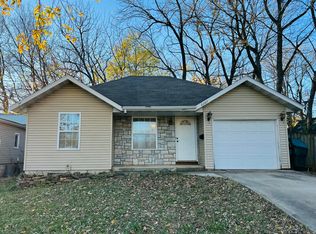 2247 N Lyon Ave, Springfield, MO 65803