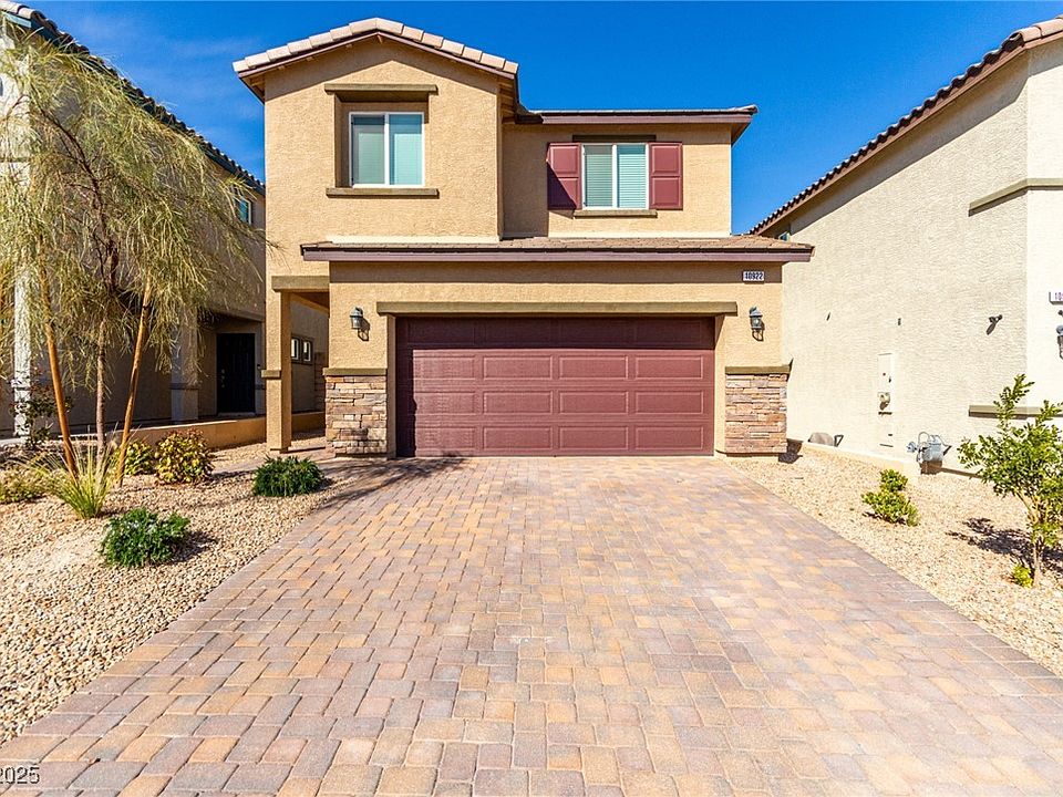 1st image of 10922 Cambridge Lakes Ave