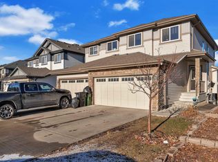 6664 Cardinal Rd SW, Edmonton, AB T6W1Y8