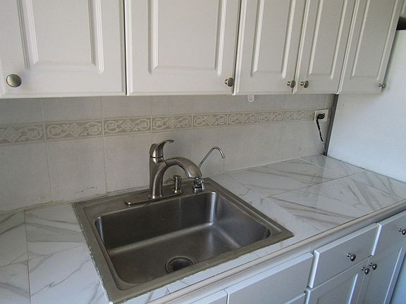 5th image of 14102 79th Ave APT 3J
