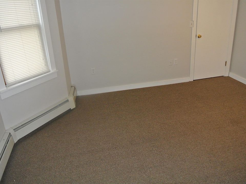 2nd image of 46 Patten St APT 3