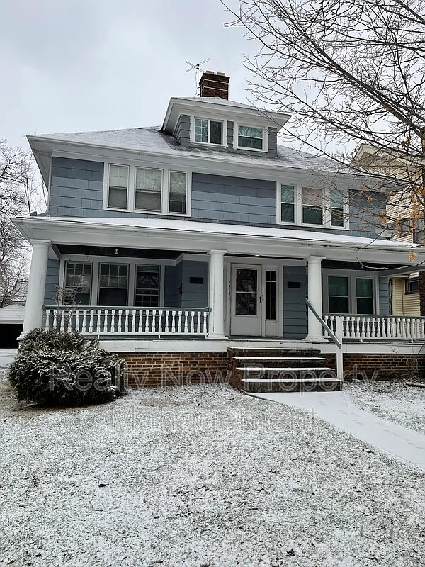 3147 E Derbyshire Rd photo 1